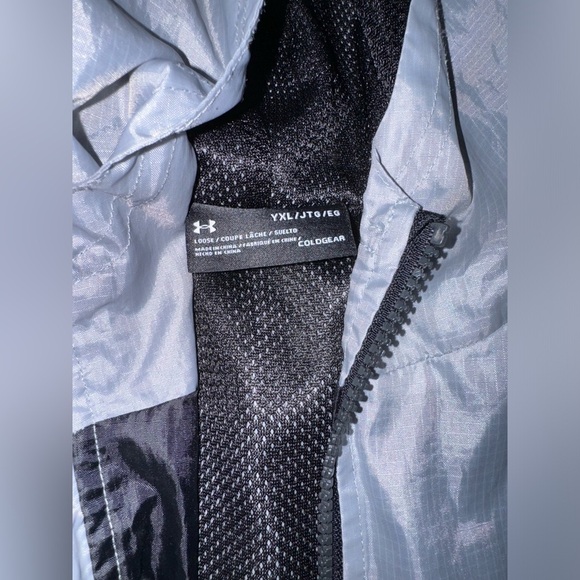 Under Armour Jacket - Picture 2 of 3